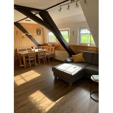 Luxhof Apartament *
